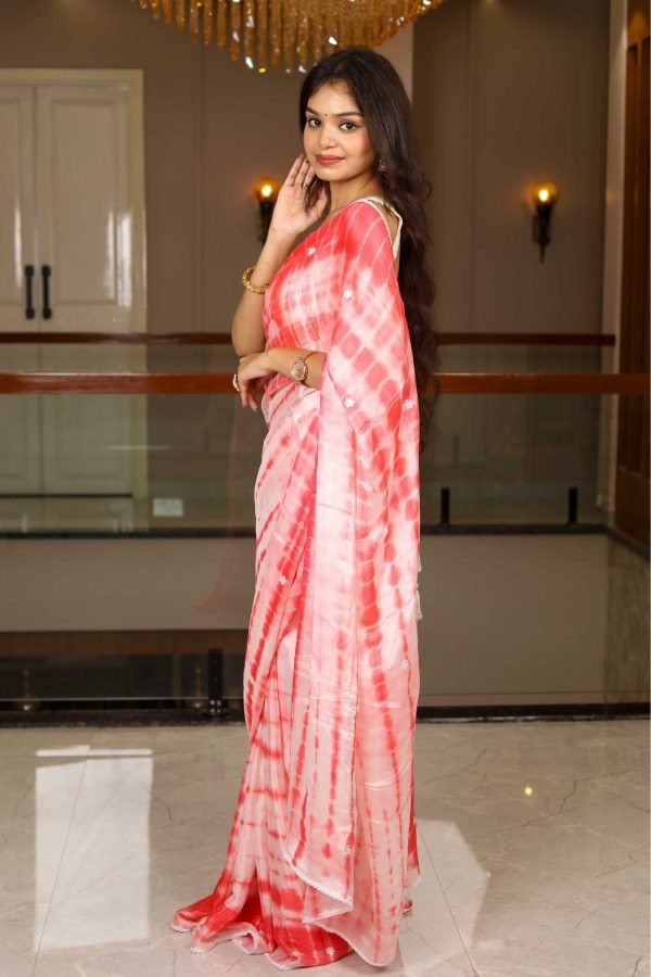 Gajri Glow – Shibori Chinon Saree with Lace & Buti